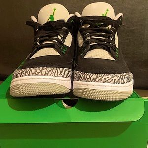 COPY - Jordan 3s pine green, size 13, JUST DROPPED, never worn
